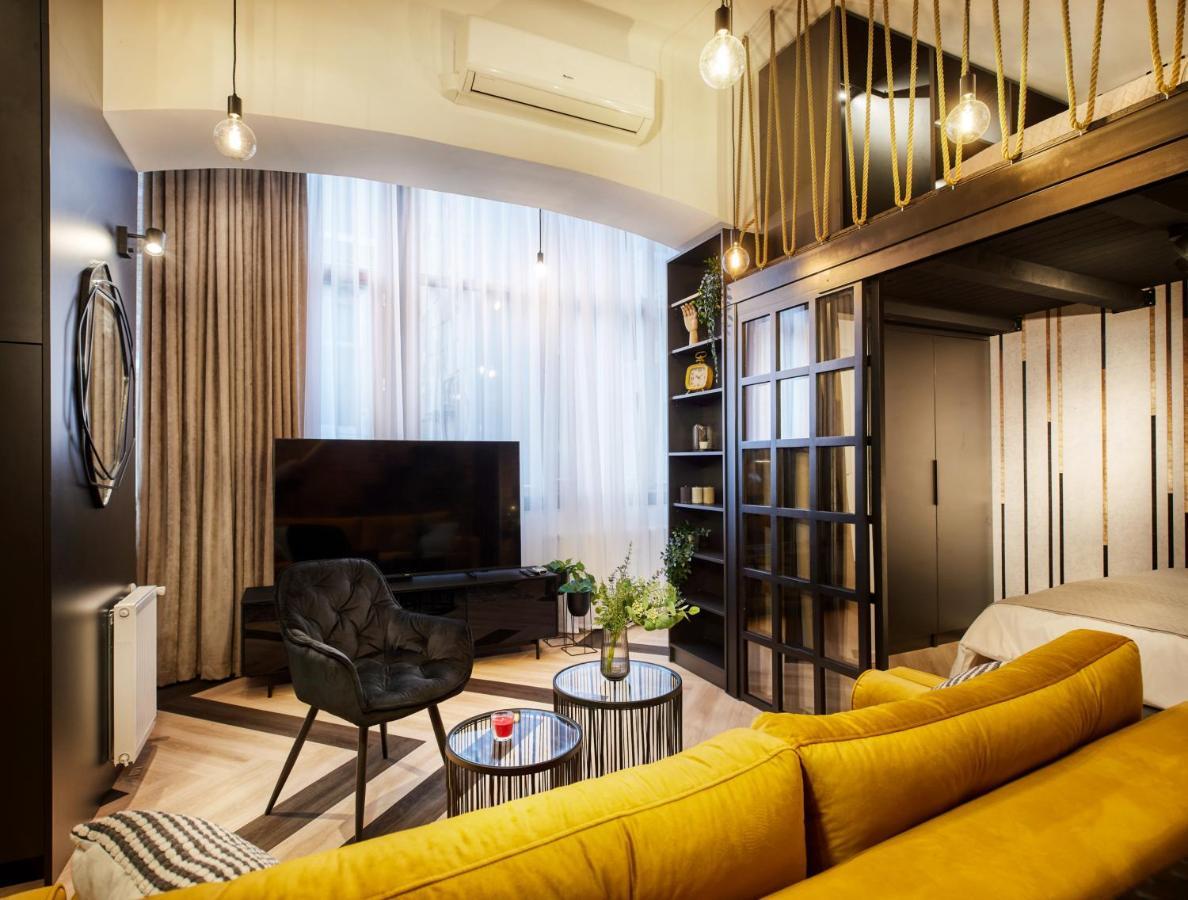 Joseph Studio Apartment By Irundo Zagreb Exterior photo